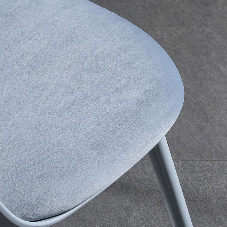 Plastic Scandinavian Dining Room Side Chair Matte Finish Parsons Dining Chair (Set of 4) Clearhalo ' kitchen&dining_furn' 'Dining Chairs' 'Dining Tables & Seating' 'dining_chair' 'furn' 'furn_dining_chair' 'Furniture' 'furniture_dining_chair' 'Kitchen & Dining Furniture' 'kitchen' 1200x1200_6488ce05-2266-41c9-a27b-582fb549e9a2