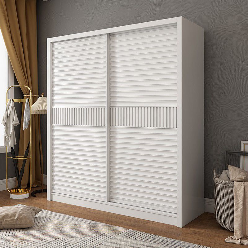 Weißer Schiebetschrankschrank mit Regalen Holzgarderobe Armoire