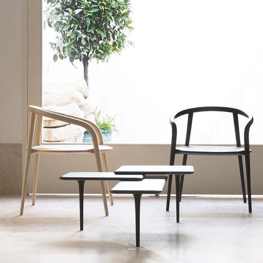 Solid Wood Frame Arms Included Chair with Sloped Arms and 4 Legs