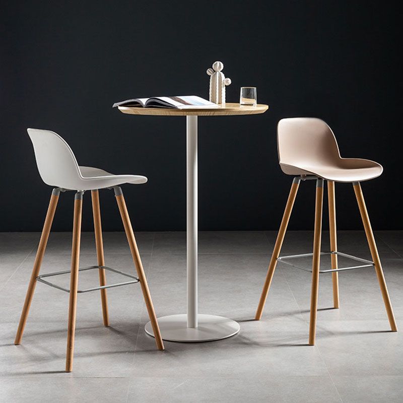 Industrial Round Wood Indoor Pub Bar Table Steel Single Pedestal Bar Dining Table Clearhalo 'Bar Furniture' 'Bar Tables' 'bar_tables' 'furn' 'furn_bar_tables' 'Furniture' 'furniture_bar_tables' 'Kitchen & Dining Furniture' 1200x1200_64b3a6d7-e36d-464b-962f-7a1de9a789e8