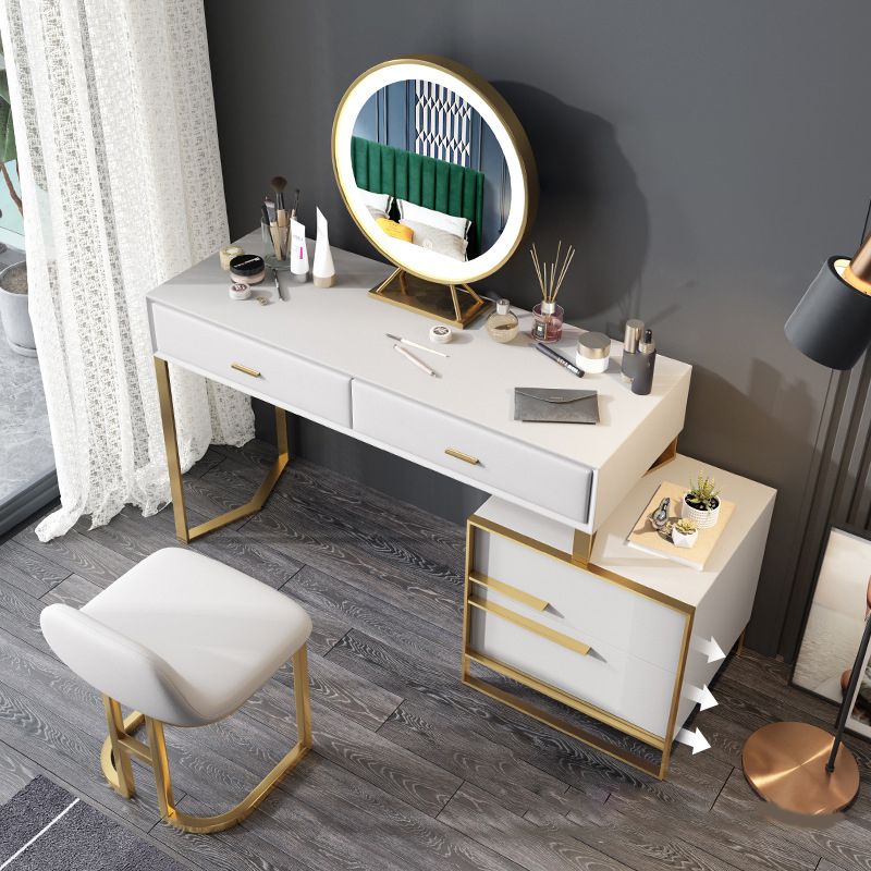 Glam Make-up Vanity Faux Leather Mirror Bedroom Makeup Vanity Set Clearhalo 'Bedroom Furniture' 'furn' 'furn_makeup_vanities' 'Furniture' 'Makeup Vanities' 'makeup_vanities' 1200x1200_64ba6741-5fdb-4658-ae70-e984a2d6dccc