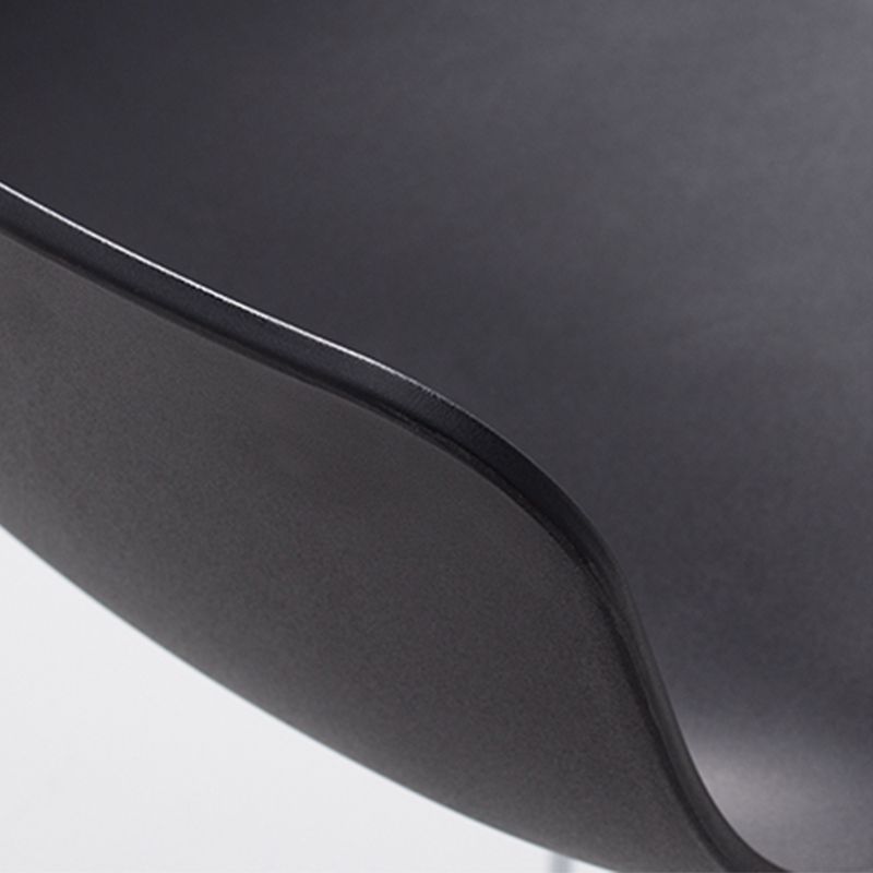 Tabourets de restauration en plastique contemporain tabourets de bar sans bras avec base en métal