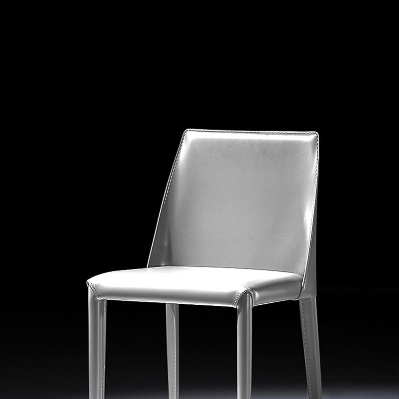 Moderne eenvoudige zijstoel faux lederen kant eetkamerstoel voor woonkamer