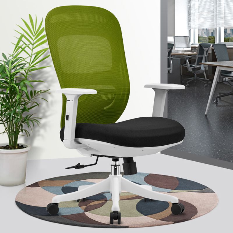 Chaise de bureau à armes amovibles moderne Pas de chaise de bureau pénible