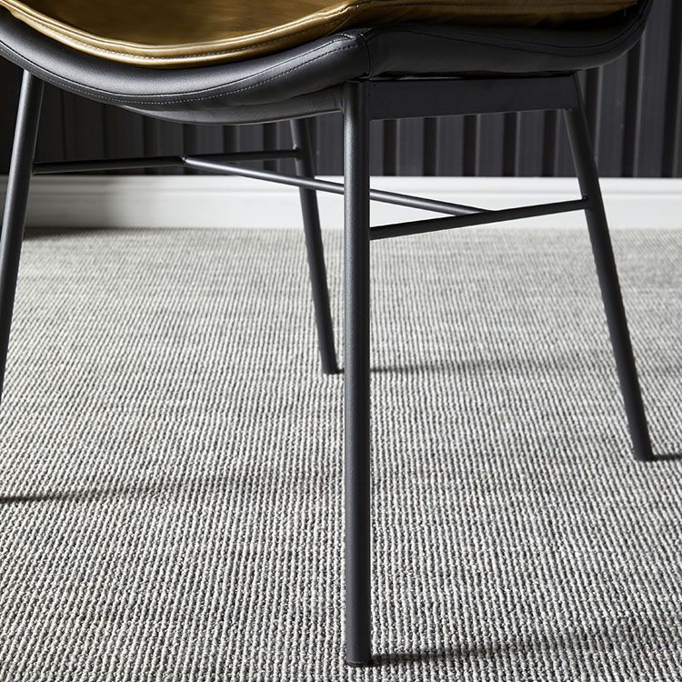 Sedia laterale imbottita sedia da pranzo in pelle moderna con gambe nere