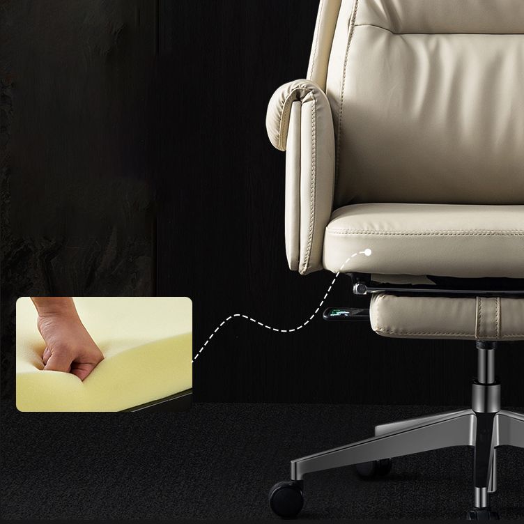 Chaise de bureau en cuir moderne bras tabac à bras rembourrés chaise pivotante de hauteur de siège avec roues