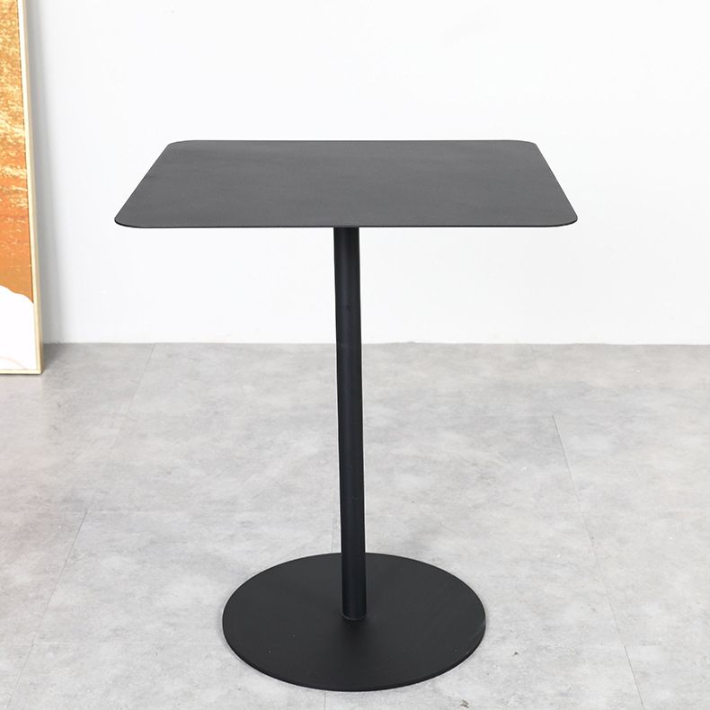 Base de piédestal moderne médiéval Table d'appoint en métal rond / carré