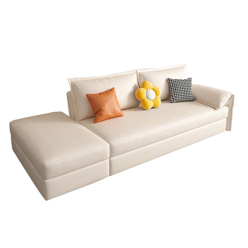 Divano per sonno di futon e materasso scandinavo.