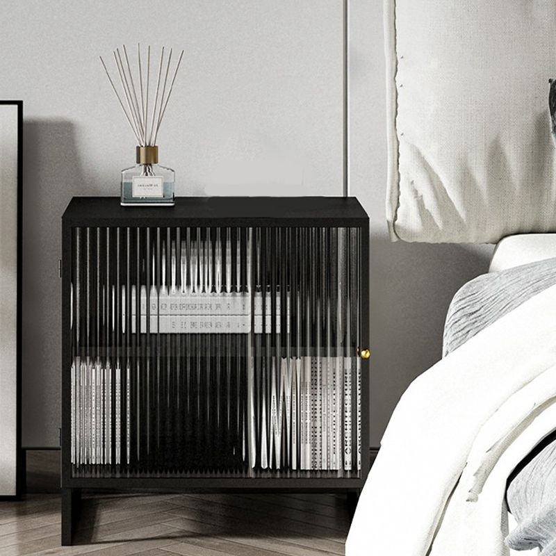 Tavolo da notte moderno da 21,65 "moderni in metallo nero / bianco mobile in metallo