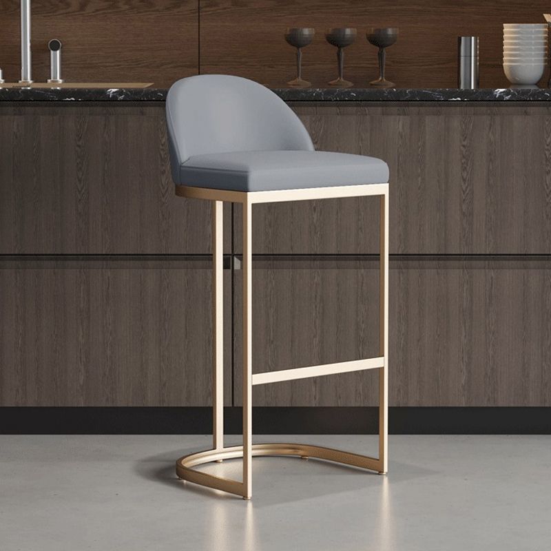 Glam Bar Table Set 1/2/5 Pieces Rectangle Bar Table with Metal High Stools for Kitchen Clearhalo 'Bar Furniture' 'furn' 'furn_home_bar_bar_sets' 'Furniture' 'Home Bars & Bar Sets' 'home_bar_bar_sets' 'Kitchen & Dining Furniture' 1200x1200_66001bce-e04b-400c-b8d5-fd0c14e9ab1c