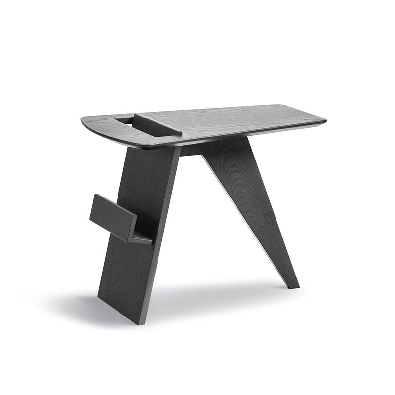 ソリッドウッドアブストラクトサイドテーブルナチュラル/ブラック22.44インチ幅のエンドテーブル