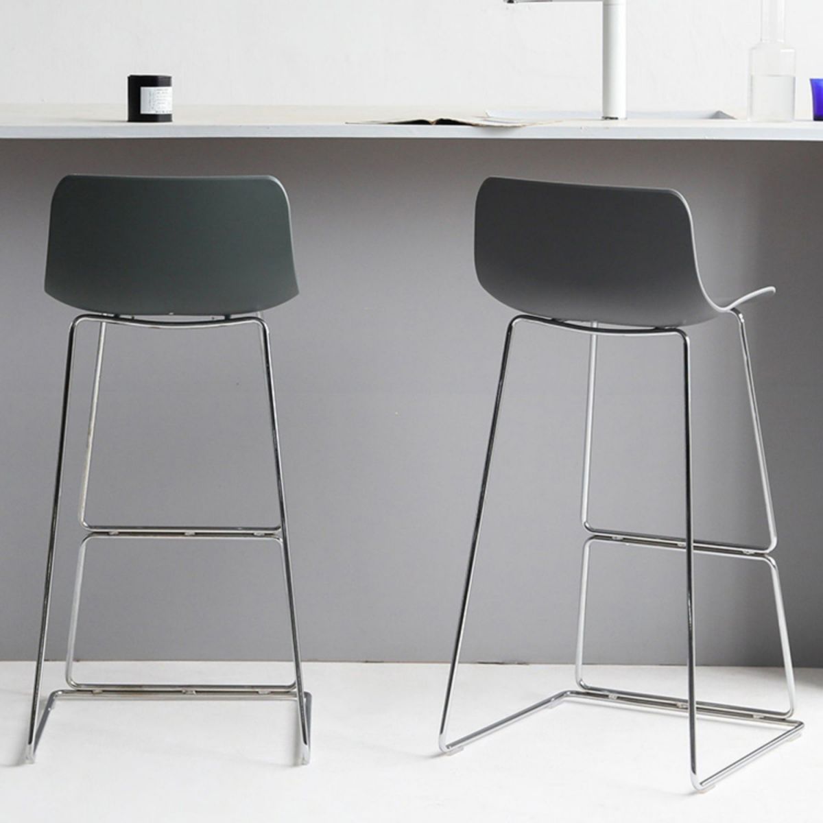 Nordic Bar-stool Plastic Counter Bar Stool for Kitchen Bar with Metal Legs Clearhalo 'Bar Furniture' 'Bar Stools' 'bar_stools' 'furn' 'furn_bar_stools' 'Furniture' 'furniture_bar_stools' 'Kitchen & Dining Furniture' 1200x1200_67054762-83cf-415f-b33e-e88556eac594
