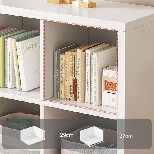 Libreria moderna della libreria in legno ingegnerizzato standard.