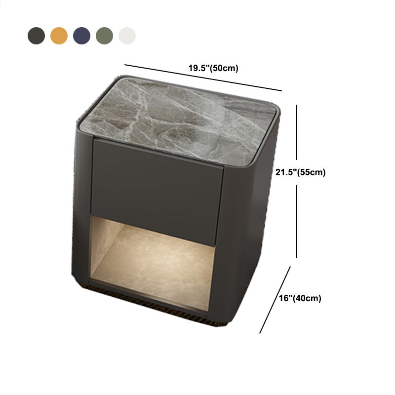 Moderna de madera maciza y cajón nocturno de pizarra.