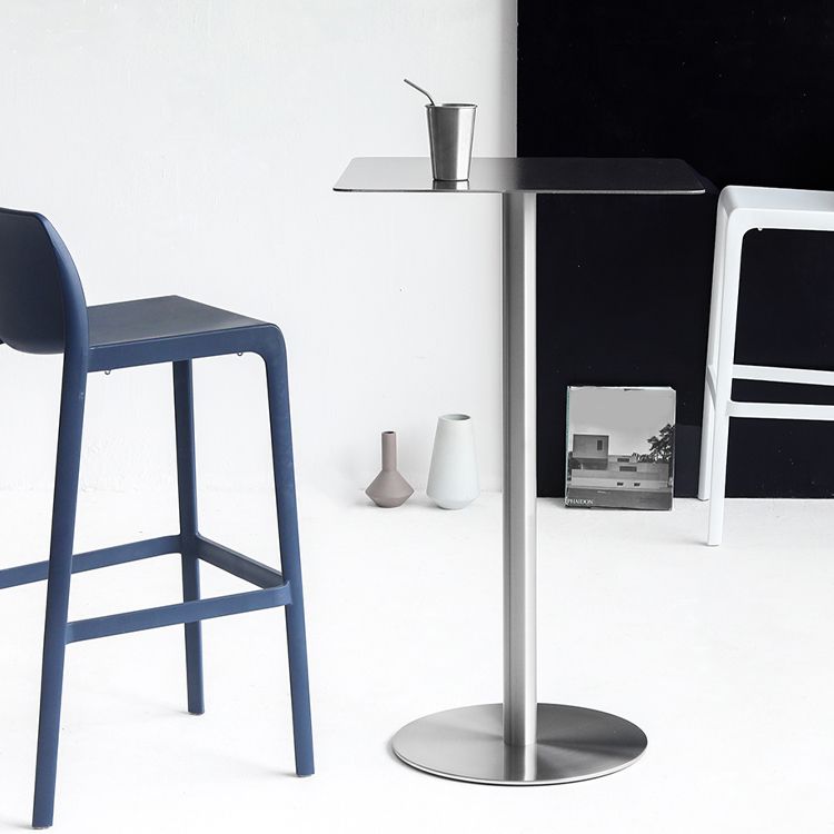 Contemporary Bar Dining Table Steel Bar Height Cocktail Table with Pedestal Base in Silver Clearhalo 'Bar Furniture' 'Bar Tables' 'bar_tables' 'furn' 'furn_bar_tables' 'Furniture' 'furniture_bar_tables' 'Kitchen & Dining Furniture' 'kitchen&dining_furn' 'kitchen' 1200x1200_671109fd-1200-40a7-b047-f5b357462300