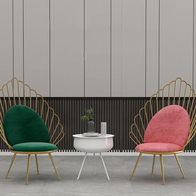 Modernas patas de la mesa nocturna de metal incluye mesita de noche redonda para el dormitorio