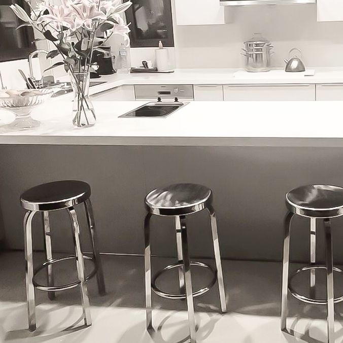 Glossy Backless Barstool Brushed Stainless Steel Industrial Indoor Tall Stool 1 Piece Clearhalo 'Bar Furniture' 'Bar Stools' 'bar_stools' 'furn' 'furn_bar_stools' 'furniture_bar_stools' 'Kitchen & Dining Furniture' 'kitchen&dining_furn' 'kitchen' 'kitchen_furn' Furniture' 1200x1200_676ae388-e5bd-4a16-b6aa-bdc0bf853441