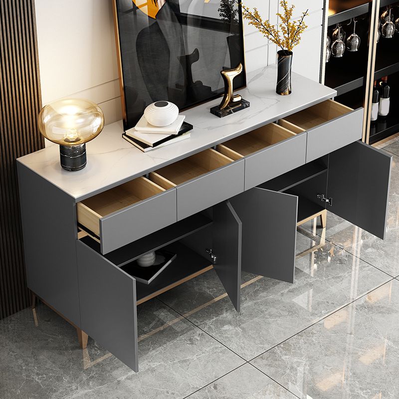 Tavolo da sideboard in pietra a buffet da pranzo in stile glam con cassetti e armadi
