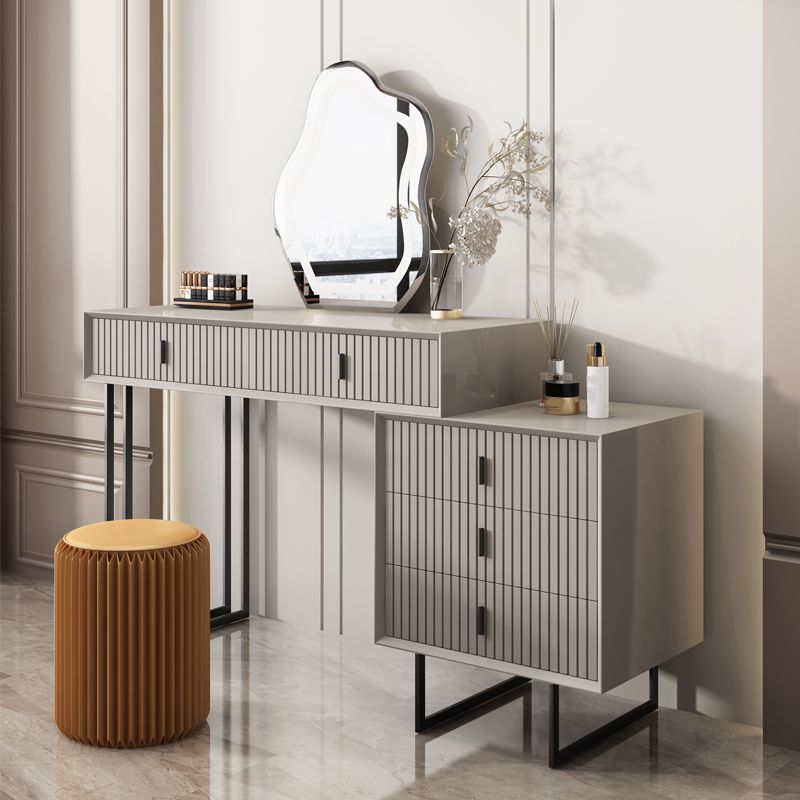 15.74" Wide Vanity Set with 5 Drawer Gray Wood Make-up Vanity
