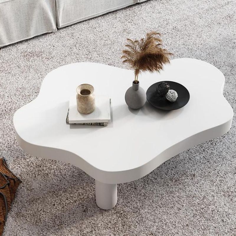 Tavolino da caffè geometrico a 3 gambe Tavolino da cocktail singolo scandinavo