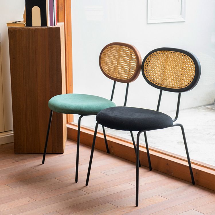 布張りのダイニングチェアオープンバックダイニングサイドチェアブラックメタルレッグ