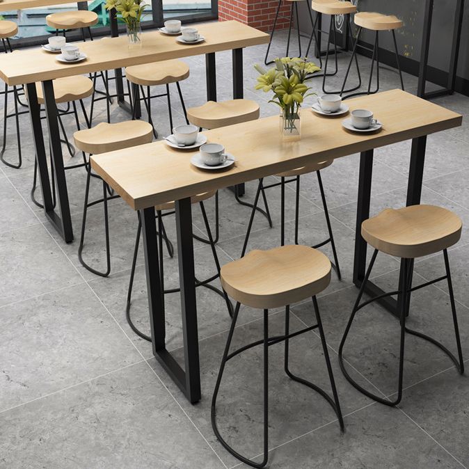 Solid Wood Bar Dining Table Industrial Bar Table with Sled Base in Black Clearhalo 'Bar Furniture' 'Bar Tables' 'bar_tables' 'furn' 'furn_bar_tables' 'Furniture' 'furniture_bar_tables' 'Kitchen & Dining Furniture' 1200x1200_6816f218-de36-45d9-a37a-e855f25c559f