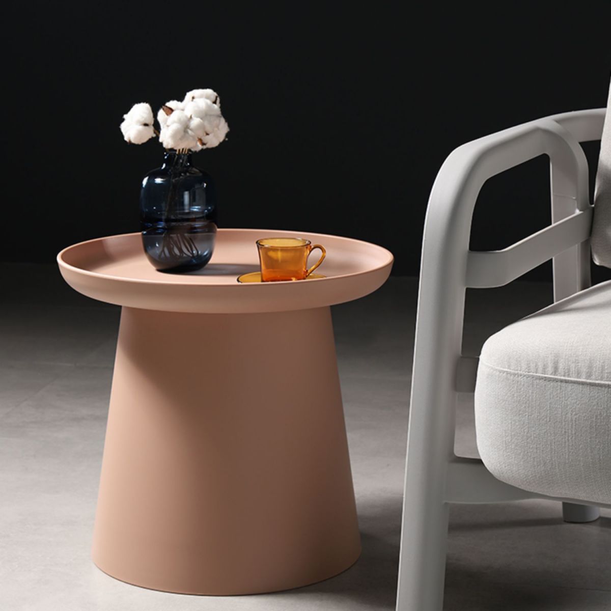 Scandinavian Round Tray Top Side End Table Plastic Pedestal End Table Clearhalo 'Coffee & Accent Tables' 'End & Side Tables' 'end_side_tables' 'furn' 'furn_end_side_tables' 'Furniture' 'Living Room Furniture' 1200x1200_685627a8-f461-4789-8798-83d0163b6032