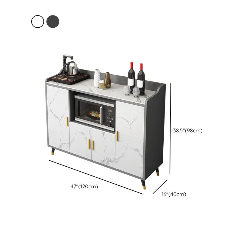 Scheda laterale in pietra a buffet in stile contemporaneo con armadi