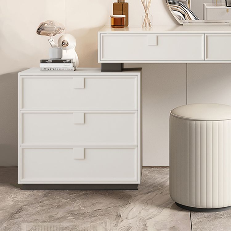 Standing White Makeup Vanity Desk Bedroom Vanity Dressing Table Set Clearhalo 'Bedroom Furniture' 'furn' 'furn_makeup_vanities' 'Furniture' 'Makeup Vanities' 'makeup_vanities' 1200x1200_689f2196-ba49-4931-b0bb-97ad09c04237