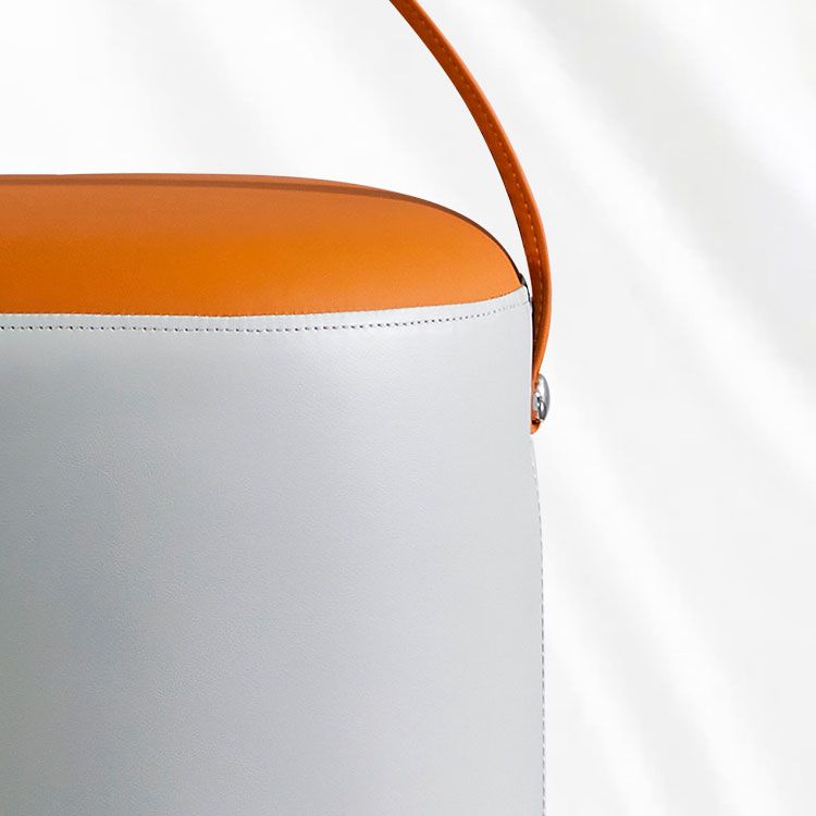 POUF OTTOMANO DE POUF OTTOMANO Capazonado de cuero Genuino