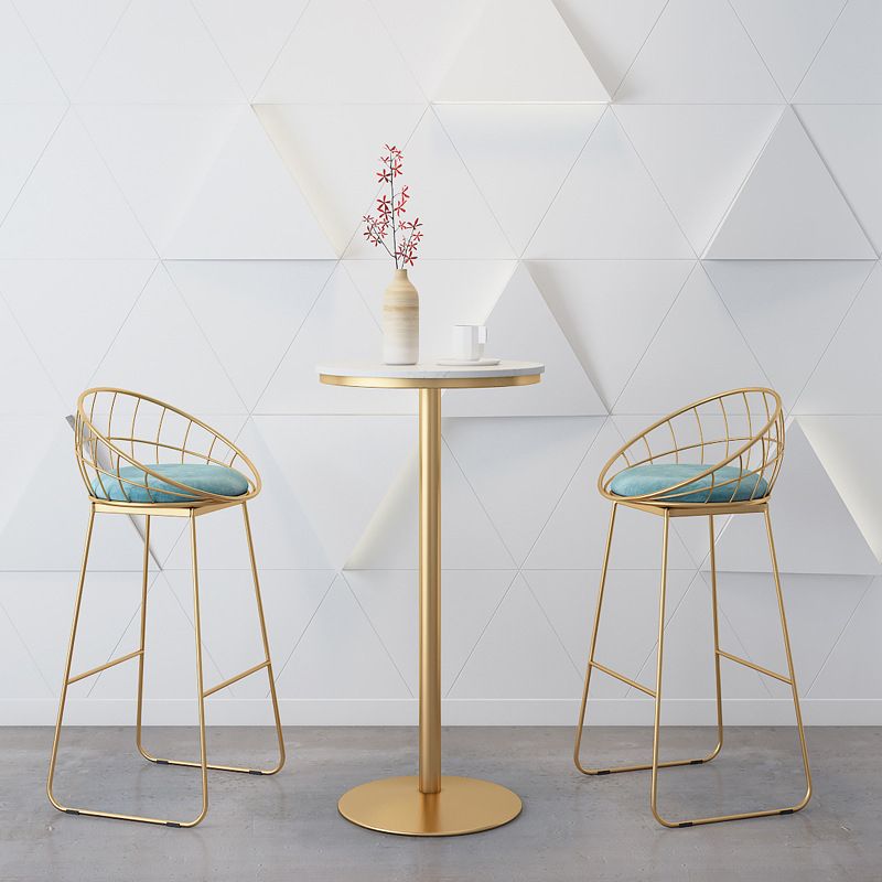 Modern 1/2/3/4 Pieces Metal Bar Table Set Round Bar Table with High Stools for Kitchen Clearhalo 'Bar Furniture' 'furn' 'furn_home_bar_bar_sets' 'Furniture' 'Home Bars & Bar Sets' 'home_bar_bar_sets' 'Kitchen & Dining Furniture' 1200x1200_6918ebe5-89e7-4042-9b29-e2a431c099b7