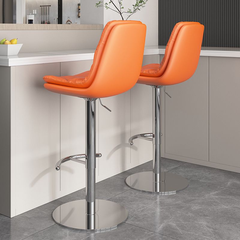 Sgabello da bar imbottito moderno ad altezza regolabile con poggiapiedi
