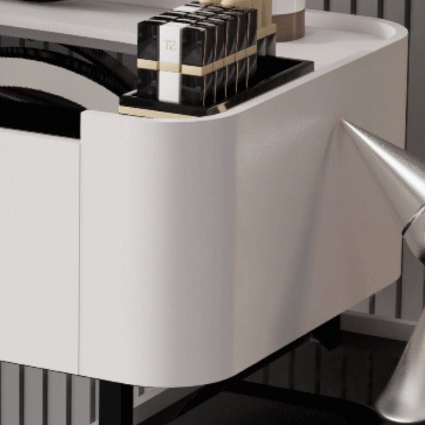 Copeador de maquillaje de cuero moderno de tocador moderno de mediados de siglo con espejo y taburetes