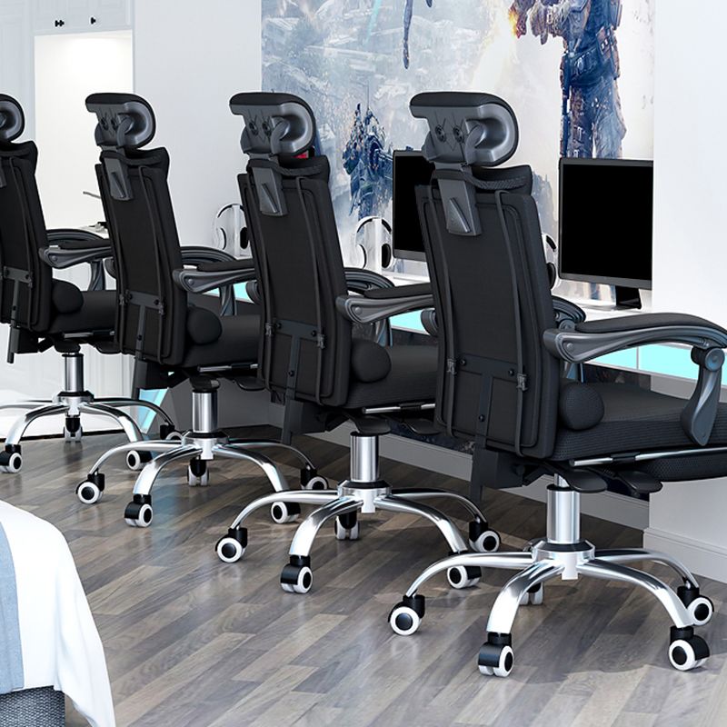 現代のパッド入り武器マネージャーチェアブラックエグゼクティブチェアのオフィスのためのエグゼクティブチェア