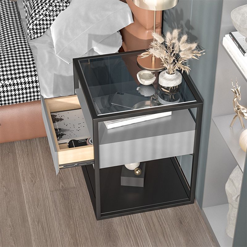 Moderner Nachttisch mit 1 Schublade, Glasplatte und 1 Ablage, 54 cm hoch