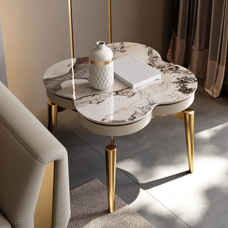 Table d'appoint en métal luxueuse Pierre 4 jambes SOFFA