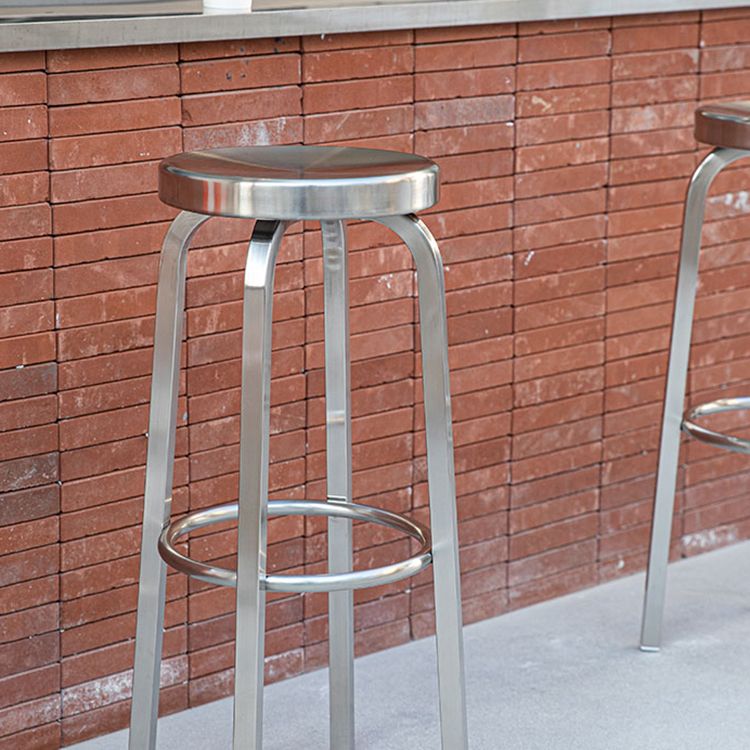 Silver Glossy Brushed Barstool Stainless Steel Outdoor Bar Stool with Round Seat 1 Piece Clearhalo 'Bar Furniture' 'Bar Stools' 'bar_stools' 'furniture_bar_stools' 'Kitchen & Dining Furniture' 'kitchen&dining_furn' 'kitchen' 'kitchen_furn' Furniture' 1200x1200_69eb96bb-03f8-4039-b12a-522b76257301