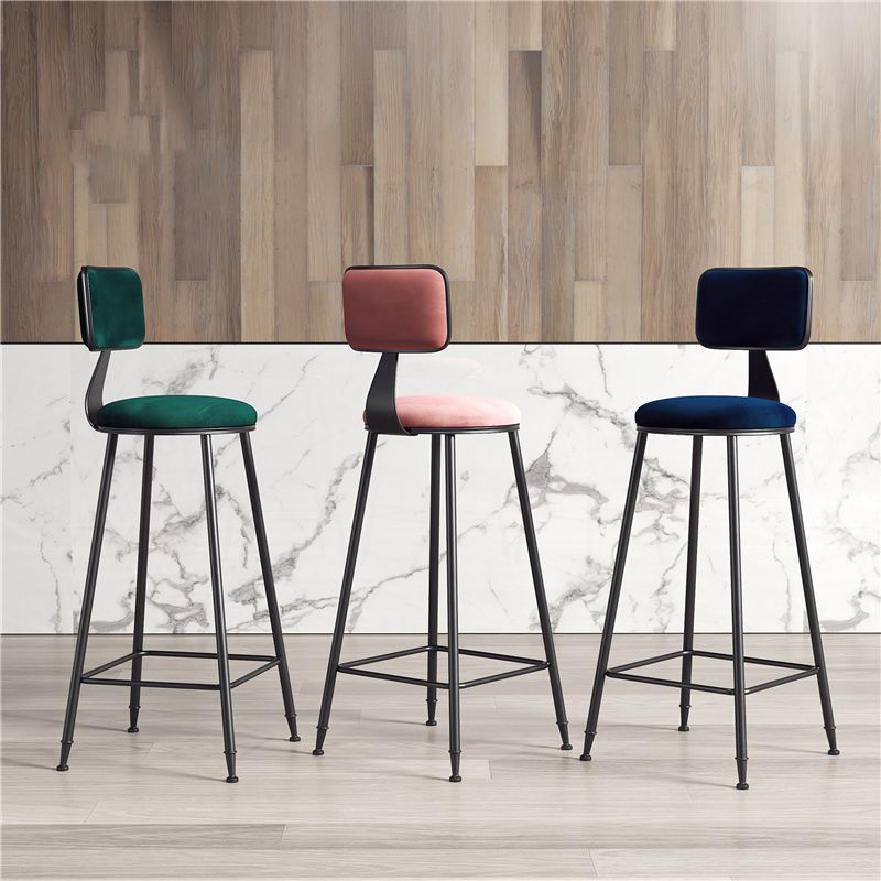 Contemporary Style Barstool Round Low Back Bar Stool with Black Frame Clearhalo 'Bar Furniture' 'Bar Stools' 'bar_stools' 'furn' 'furn_bar_stools' 'Furniture' 'Kitchen & Dining Furniture' 1200x1200_69f65574-c644-4ed6-95ae-d55dad6c8201