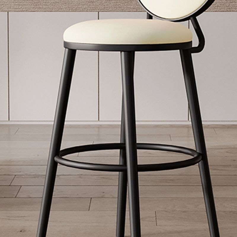 Taburete de respaldo industrial taburete de barra de hierro con cojín y pedal para la cocina