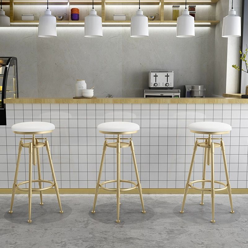 Glam liftbare roteerbare roteerbare aanrechte kruk IJzeren Keuken Bar Kruk met kussen en pedaal