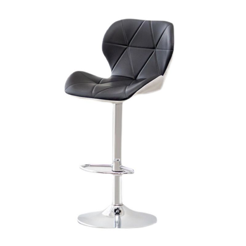 スカンジナビアのメタルバースツールフェイクレザーフットレスト調整可能なカウンタースツール