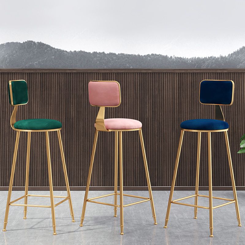 Noordse glamoureuze barkruk rond barkruk voor huis met metalen benen