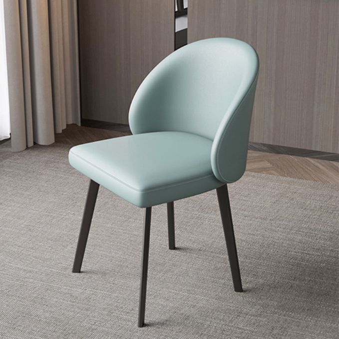 Chaises de salle à manger de cuisine en simili cuir, chaises contemporaines avec pieds en métal noir