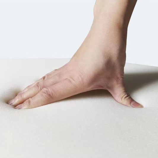 Silla de comedor de brazo de cuero sintética contemporánea para el hogar en el acabado dorado