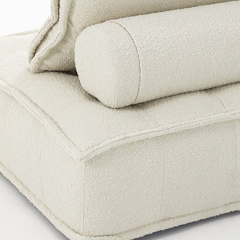 Canapé contemporain avec oreillers de soutillement et sans arme pour la salle bonus