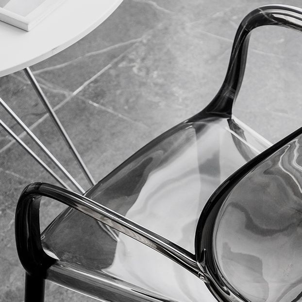 Nordischer Acrylarm-Essstuhl für Restaurant, 17-Zoll-Höhe