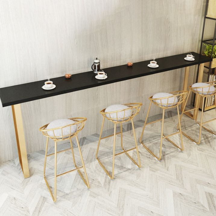 Black Glam Style Bar Table Rectangular Metal Bar Table with Gold Base Clearhalo 'Bar Furniture' 'Bar Tables' 'bar_tables' 'furn' 'furn_bar_tables' 'Furniture' 'furniture_bar_tables' 'Kitchen & Dining Furniture' 1200x1200_6b090057-f04c-4479-b0ed-e03dcbf328e7