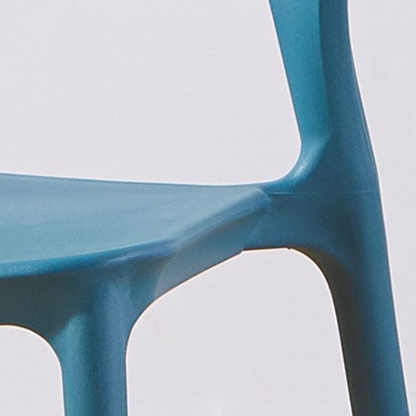 Chaise de salle à manger en plastique moderne meubles côté salle à manger arrière en finition mate pour intérieur