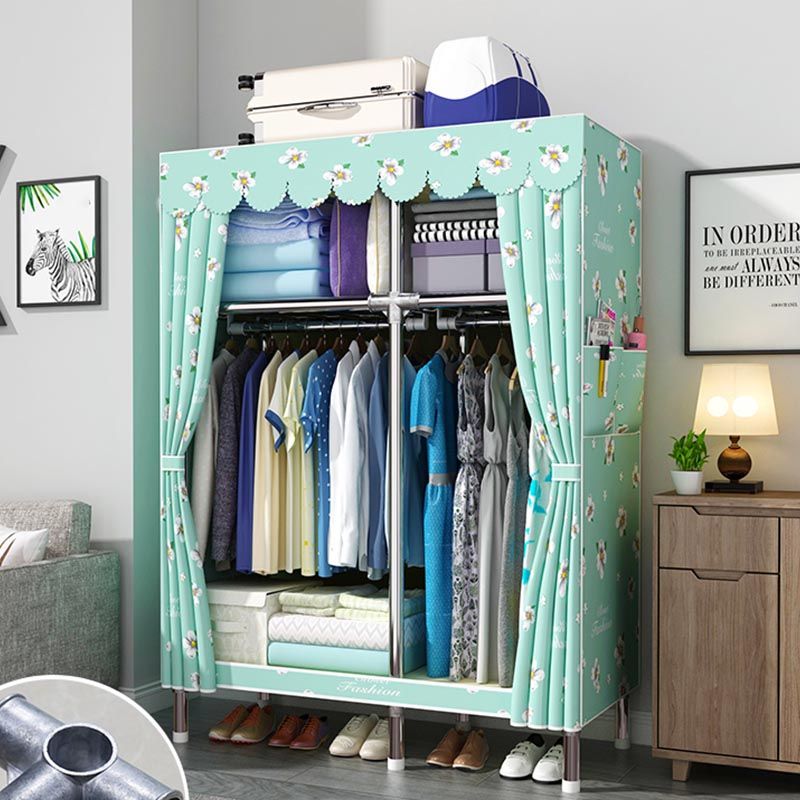 Armadio moderno del guardaroba con armadio per il guardaroba in metallo con scaffali