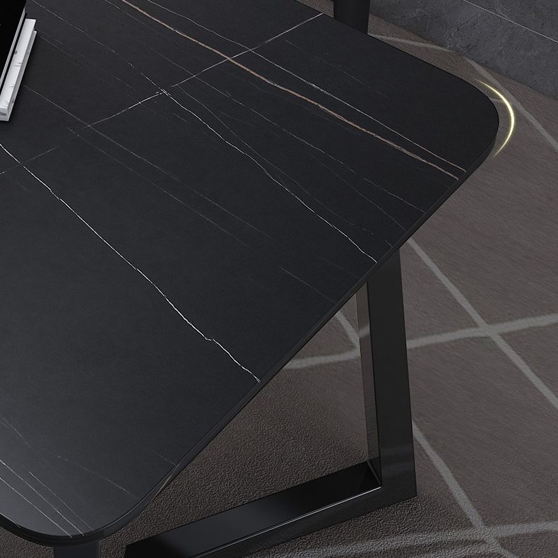 Stone Rechteck Office Desk moderner Schreibtisch mit Eisenbeinen